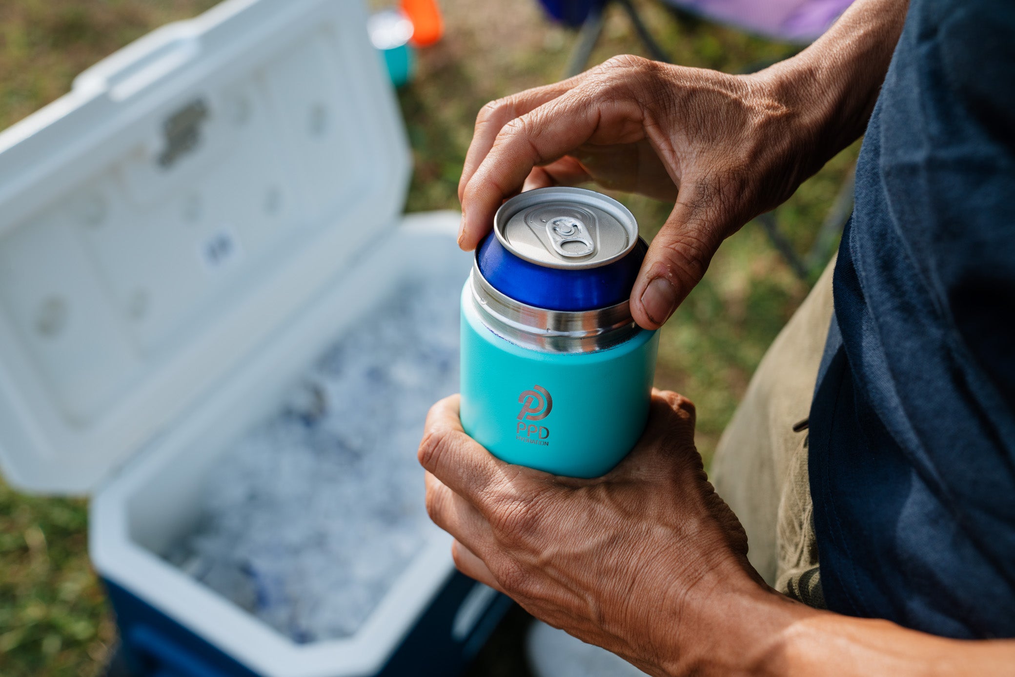 Teal can cooler stainless steel insulted Koozie